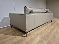 Design on stock - aikon - 3 zits bank - sofa - afbeelding 2 van  8