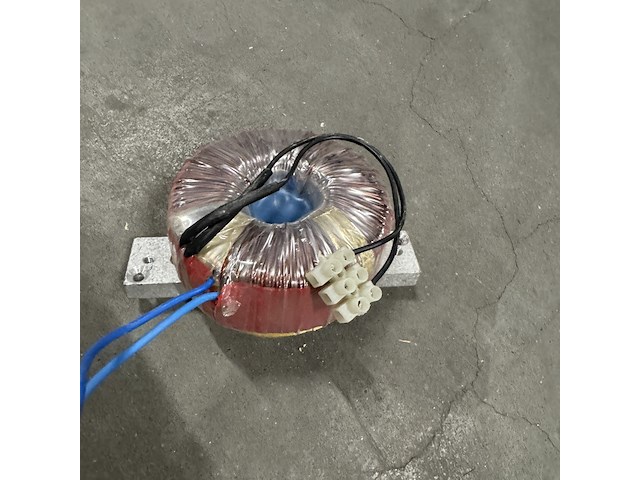 Design plafondlamp systeem, gedeomonteerd - afbeelding 2 van  5