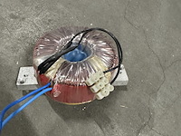 Design plafondlamp systeem, gedeomonteerd - afbeelding 2 van  5