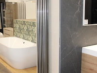 Design radiator met afmeting 25 x 180 cm. - afbeelding 3 van  3