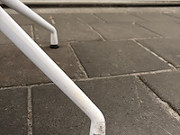 Design stoel draaibaar - afbeelding 2 van  4