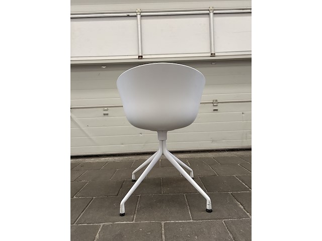 Design stoel draaibaar - afbeelding 4 van  4