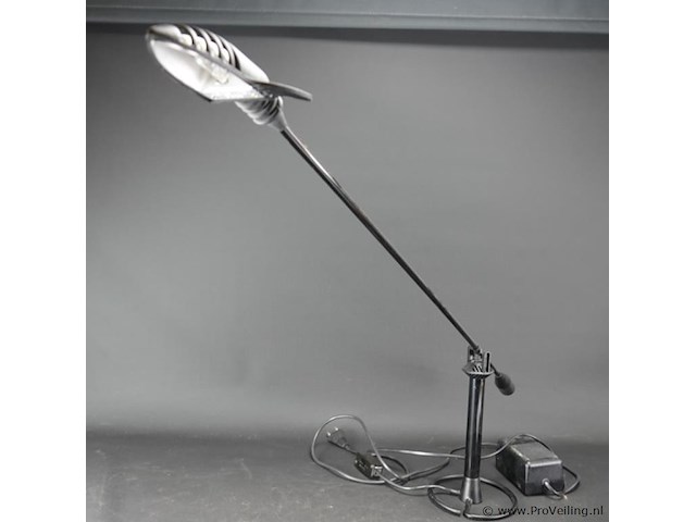 Design tafellamp - afbeelding 2 van  5