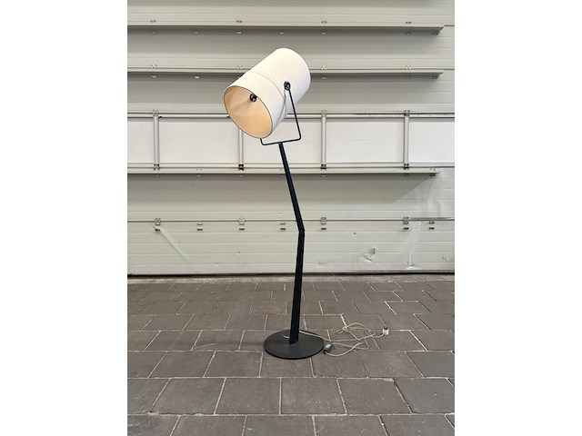 Design vloerlamp diesel with lodes, fork - afbeelding 3 van  8