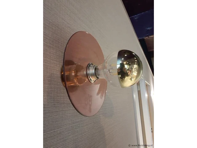Design wandlamp - afbeelding 3 van  4