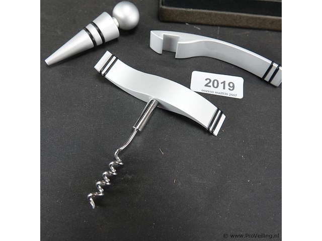 Design wijnset in cassette - afbeelding 4 van  5