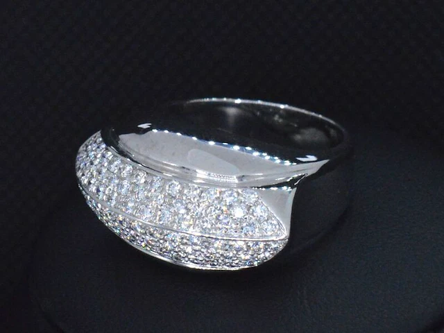 Designer ring van goud met diamanten - afbeelding 1 van  9