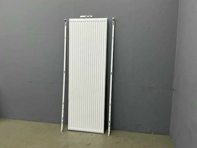 Designradiator 180 cm - afbeelding 1 van  9