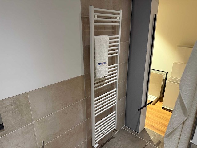 Designradiator 50 x 170 cm - afbeelding 2 van  2