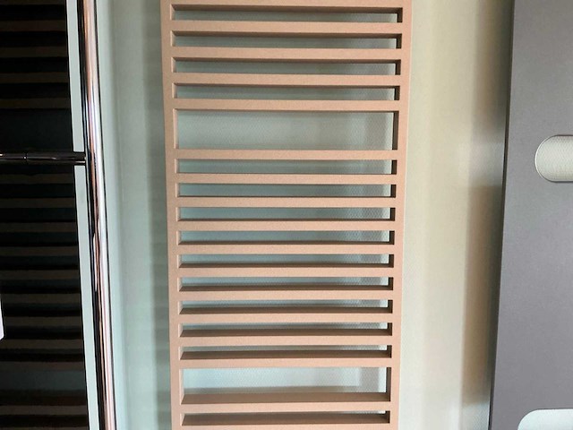 Designradiator 50 x 187 cm - afbeelding 1 van  1
