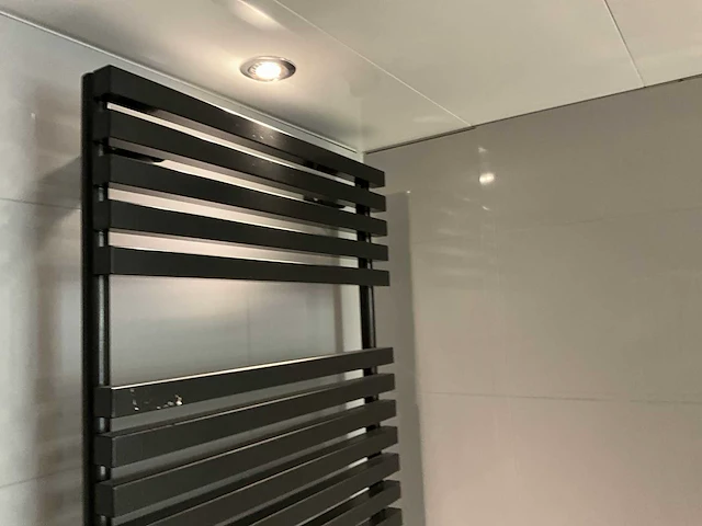 Designradiator 60 x 166 cm - afbeelding 4 van  9