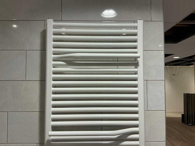 Designradiator 60 x 180 cm - afbeelding 7 van  10