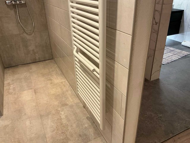 Designradiator 60 x 180 cm - afbeelding 10 van  10
