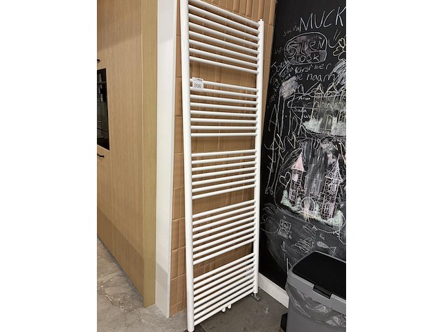 Designradiator afm. 60 x 190 cm. - afbeelding 2 van  2