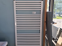 Designradiator hr badmeubelen, base, glans wit - afbeelding 1 van  3