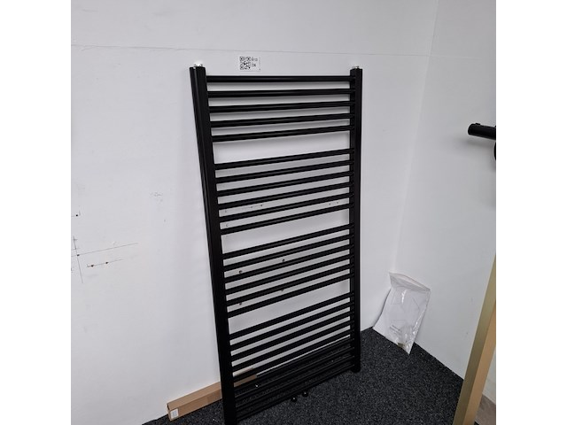 Designradiator, hr badmeubelen, base, glans zwart - afbeelding 1 van  3
