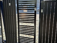 Designradiator hr badmeubelen, base, mat zwart (ral 9005) - afbeelding 1 van  4
