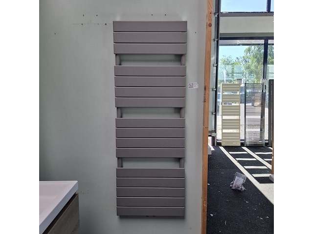 Designradiator hr badmeubelen, flat, graphite mat grijs - afbeelding 1 van  4