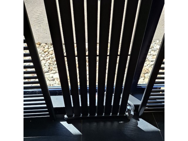 Designradiator, hr badmeubelen, giro-e, grafit matt - afbeelding 3 van  5