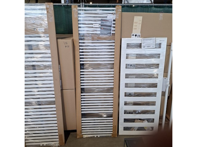 Designradiator instamat, nera, glans wit - ral 9016 - afbeelding 1 van  3