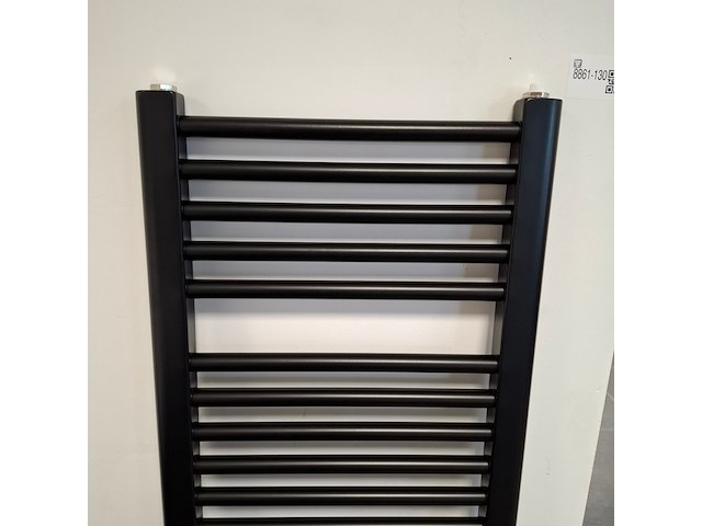 Designradiator mat zwart - afbeelding 1 van  2