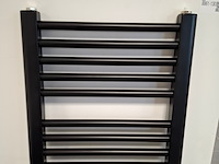 Designradiator mat zwart - afbeelding 1 van  2
