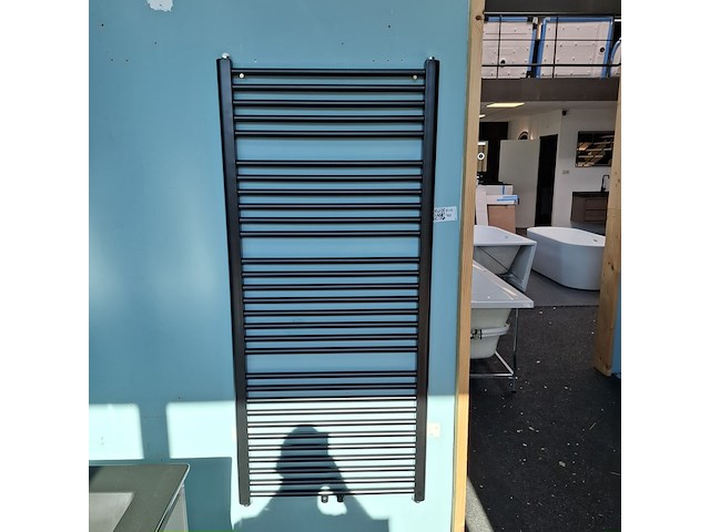 Designradiator, mat zwart - afbeelding 1 van  3