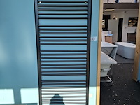 Designradiator, mat zwart - afbeelding 1 van  3
