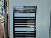 Designradiator plieger, vela, zwart - afbeelding 1 van  4
