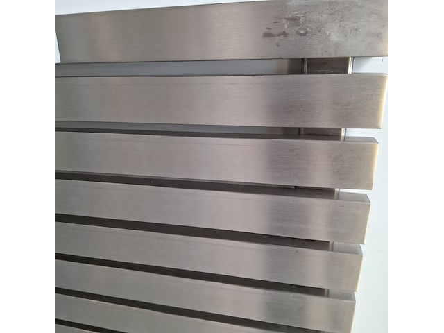 Designradiator rvs geborsteld - afbeelding 3 van  4
