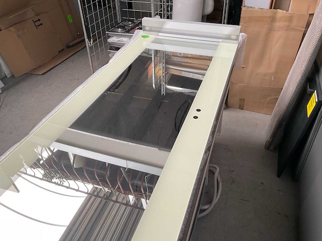 Designradiator / spiegel met verlichting 61x160cm - afbeelding 3 van  4