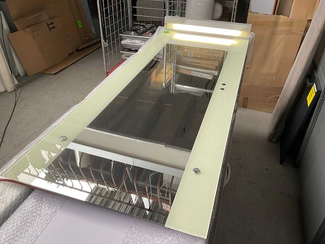 Designradiator / spiegel met verlichting 61x160cm - afbeelding 4 van  6