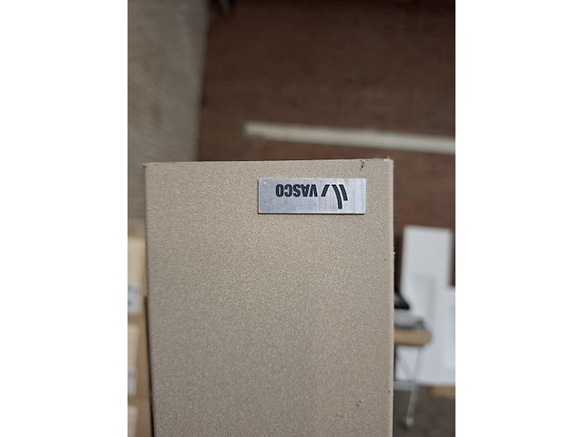 Designradiator vasco, beams, bronze metallic - afbeelding 3 van  5