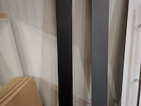 Designradiator vasco, beams, mat zwart - afbeelding 1 van  4