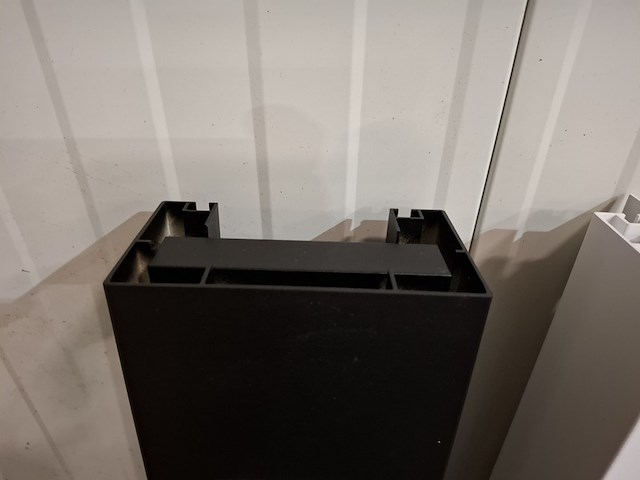 Designradiator vasco, beams, mat zwart - afbeelding 3 van  4