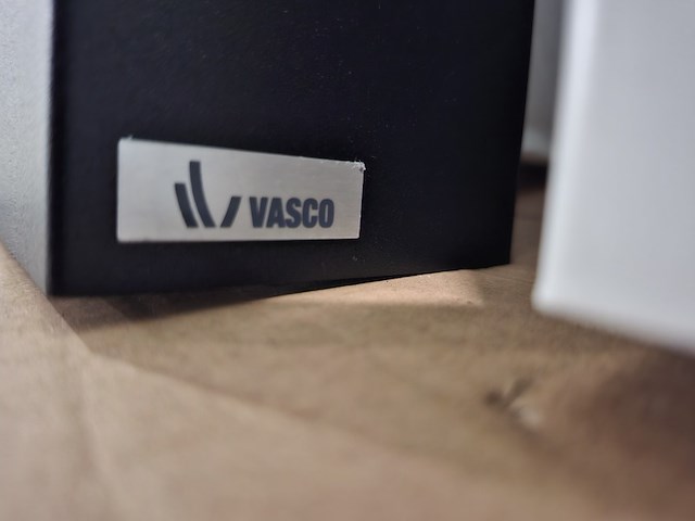 Designradiator vasco, beams, mat zwart - afbeelding 4 van  4