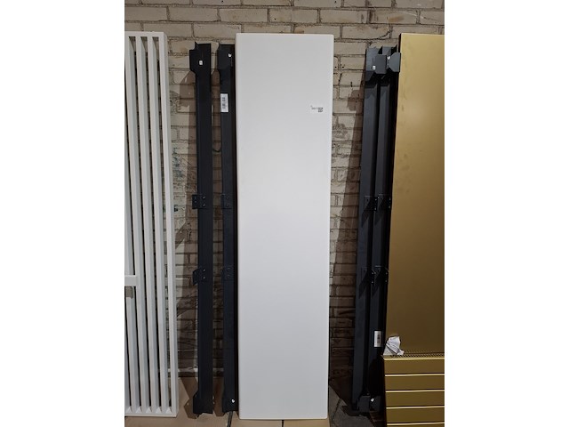 Designradiator vasco , niva , mat wit - afbeelding 1 van  4