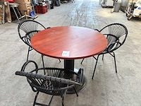 Designtafel met 3 stoelen - afbeelding 1 van  3