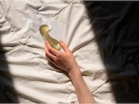 Desire satisfyer gold - afbeelding 3 van  3