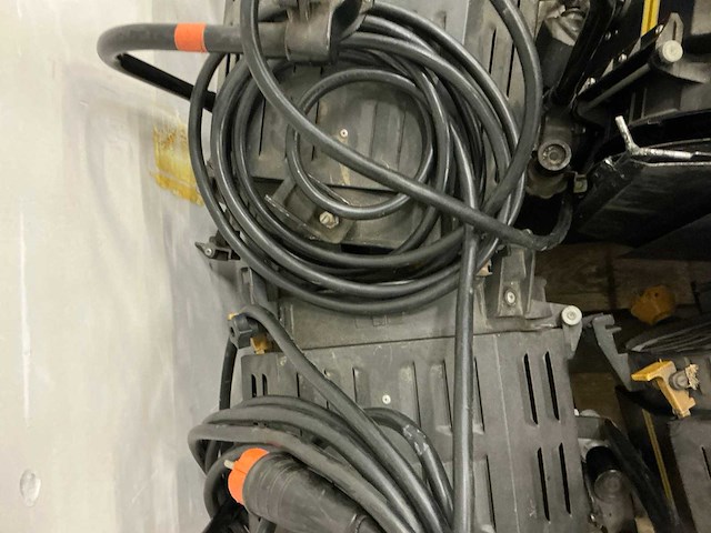 Desisti leonardo 321 2kw spotlight (6x) - afbeelding 1 van  3