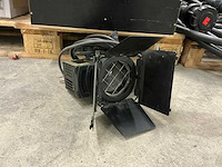 Desisti / strand 500w fresnel (12x) - afbeelding 1 van  5