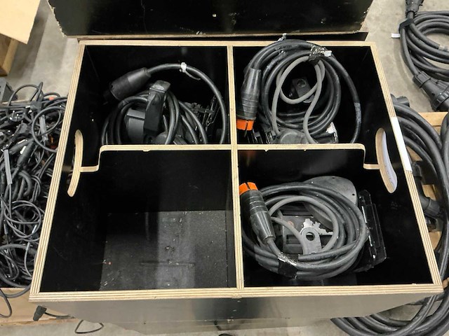 Desisti / strand 500w fresnel (14x) - afbeelding 4 van  5
