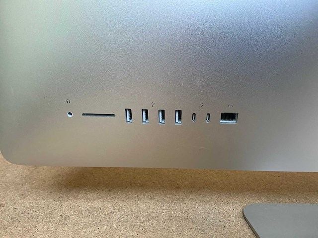 Desktop - apple inc. - imac19,1 - afbeelding 3 van  4