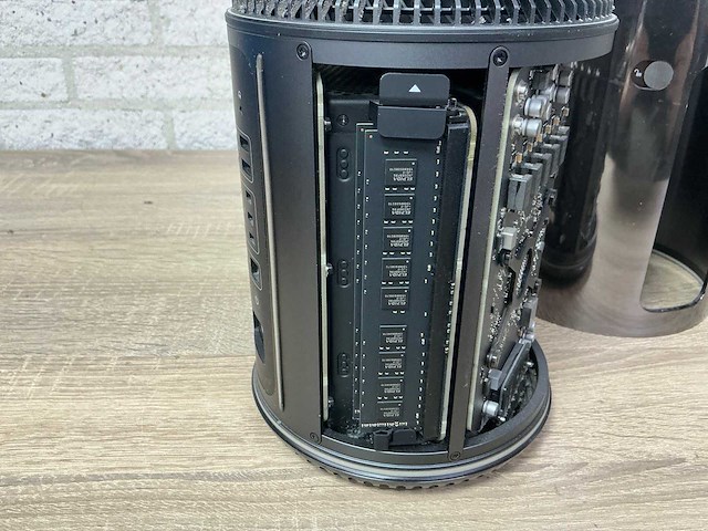 Desktop - apple inc. - macpro6,1 - afbeelding 7 van  7
