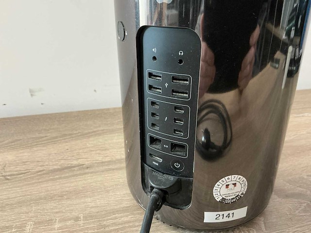 Desktop - apple inc. - macpro6,1 - afbeelding 2 van  3
