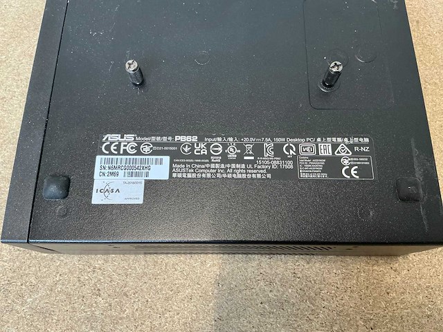 Desktop - asustek computer inc. - minipc pb62 - afbeelding 3 van  4
