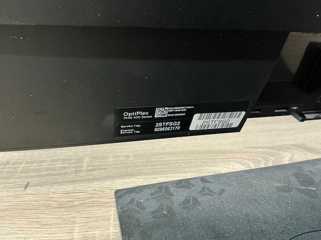 Desktop - dell inc. - optiplex 7440 aio - afbeelding 3 van  4