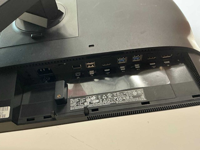 Desktop - dell inc. - optiplex 7440 aio - afbeelding 4 van  4