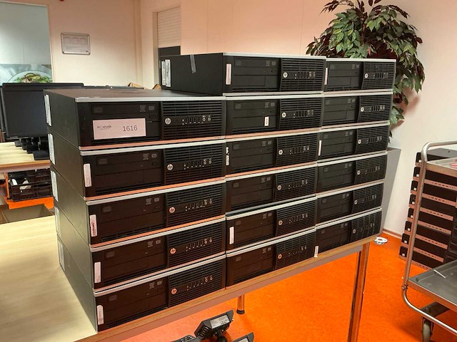 Desktop - hewlett-packard - hp compaq elite 8300 sff (17x) - afbeelding 1 van  5