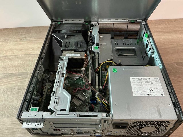 Desktop - hewlett-packard - hp rp5 retail system model 5810 - afbeelding 5 van  5